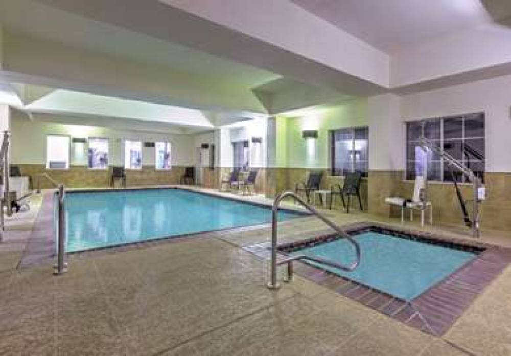 La Quinta Inn & Suites Fort Worth NE Mall 5