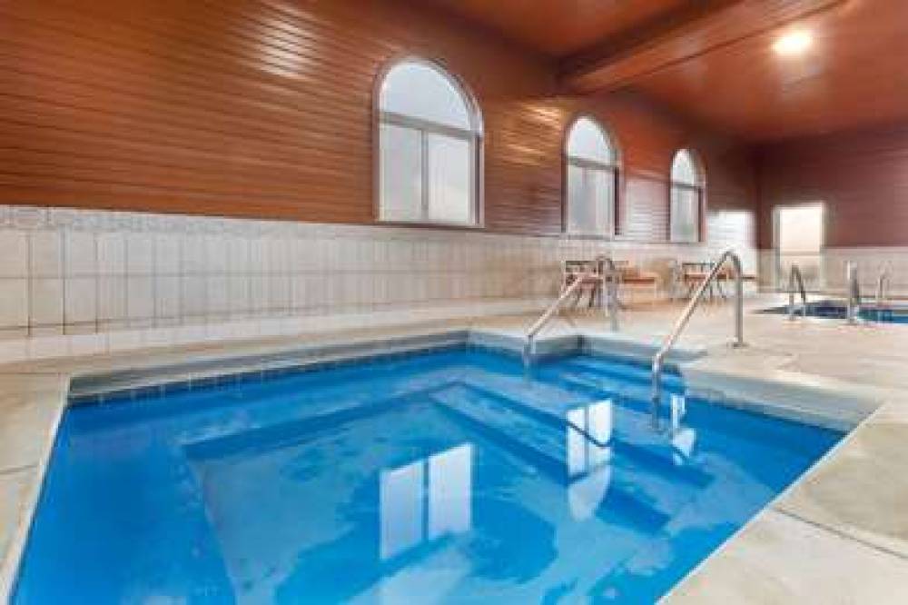La Quinta Inn & Suites Frankfort 6