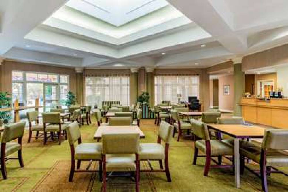 La Quinta Inn & Suites Fremont / Silicon Valley 3