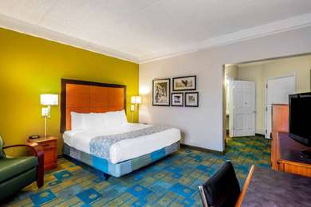 La Quinta Inn & Suites Fremont / Silicon Valley 9