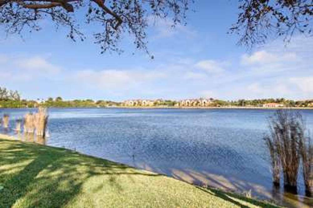 La Quinta Inn & Suites Ft. Lauderdale Airport 2