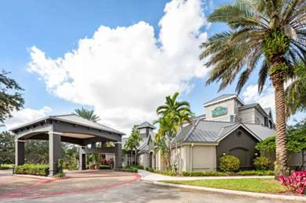 La Quinta Inn & Suites Ft. Lauderdale Plantation 3