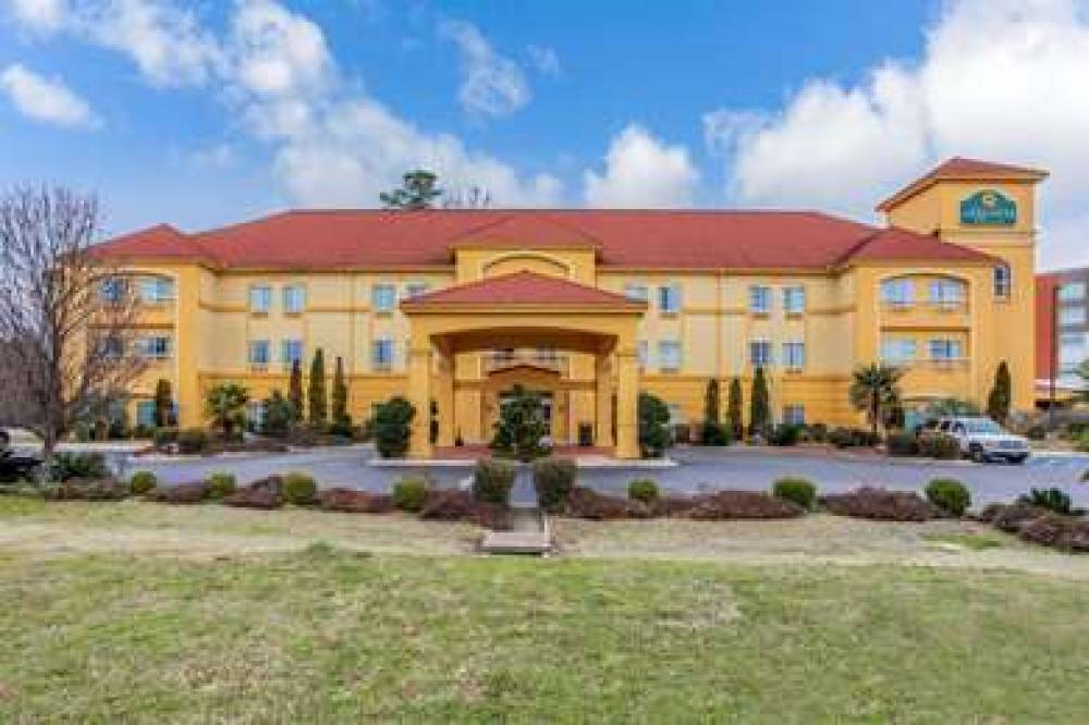 La Quinta Inn & Suites Fultondale Birmingham North 1