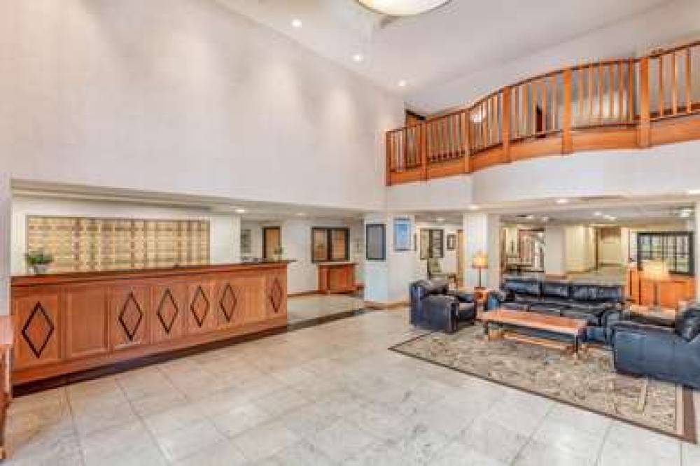 La Quinta Inn & Suites Garden City 9