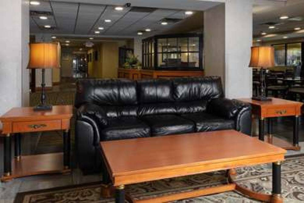 La Quinta Inn & Suites Garden City 7