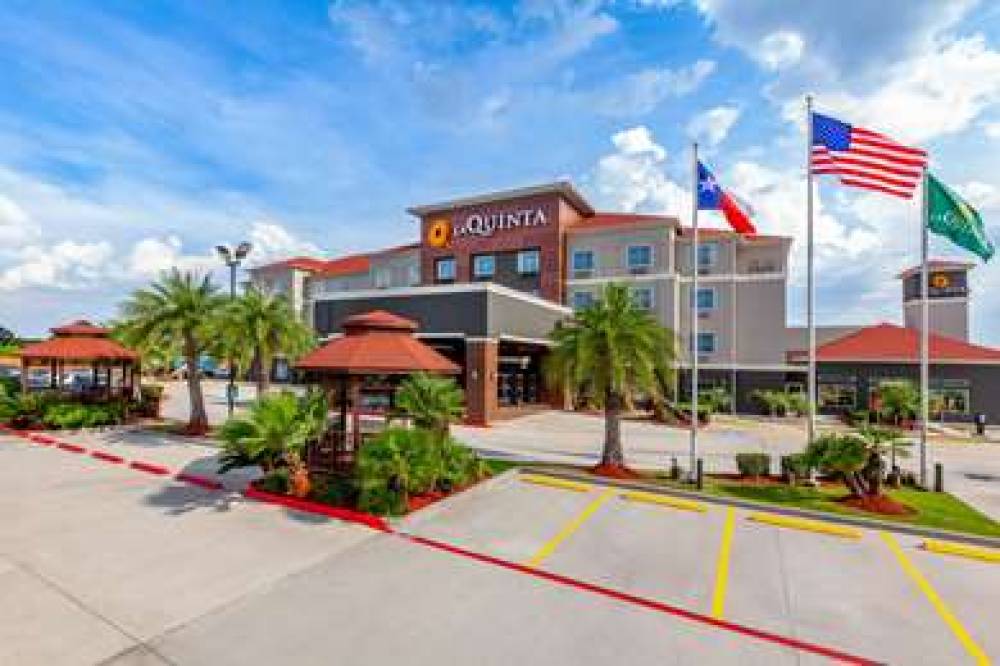 La Quinta Inn & Suites Houston Channelview 1