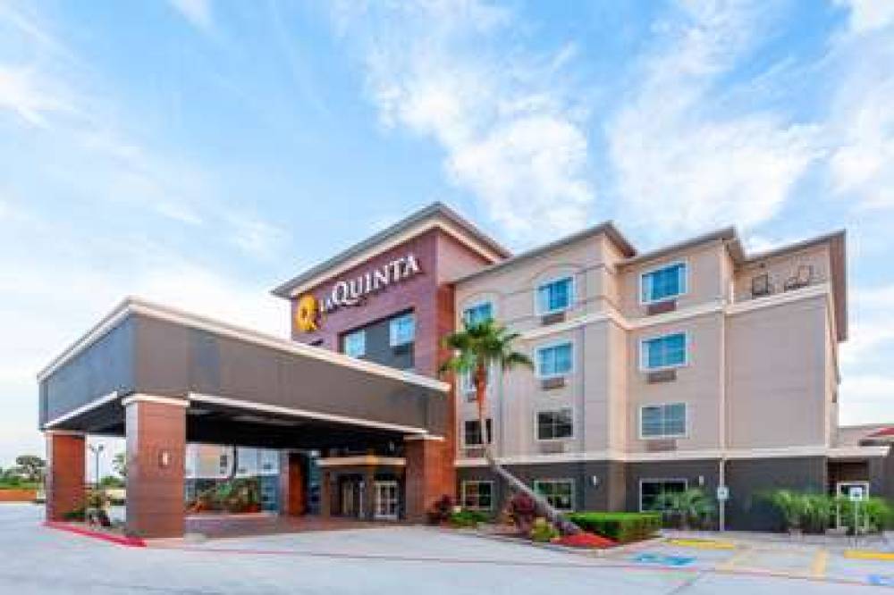 La Quinta Inn & Suites Houston Channelview 3