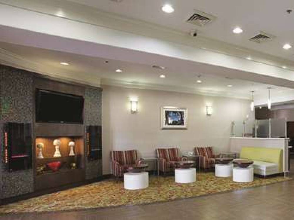 La Quinta Inn & Suites Houston Channelview 8