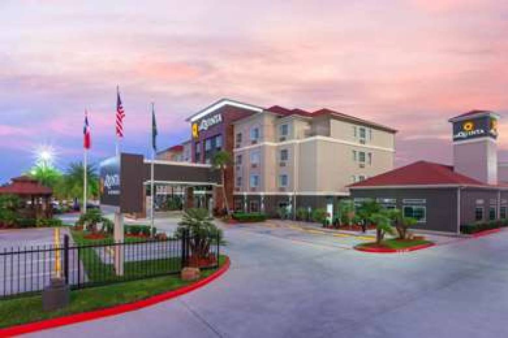La Quinta Inn & Suites Houston Channelview 4