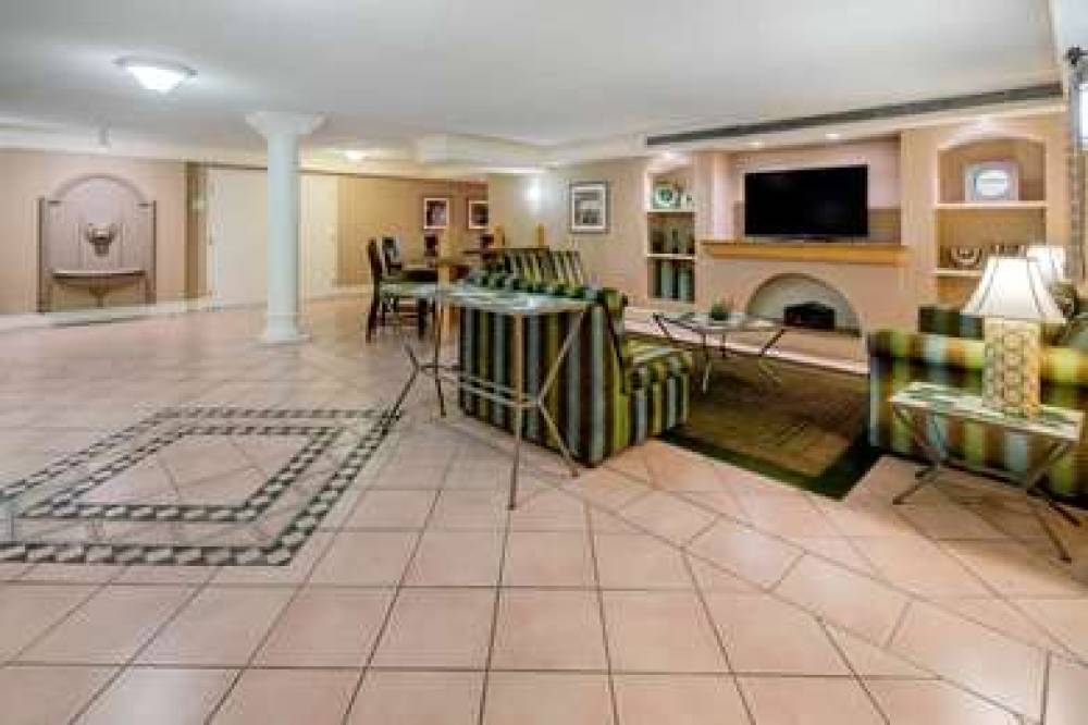 La Quinta Inn & Suites Irvine Spectrum 5