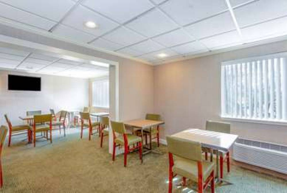 La Quinta Inn & Suites Jacksonville Mandarin 8