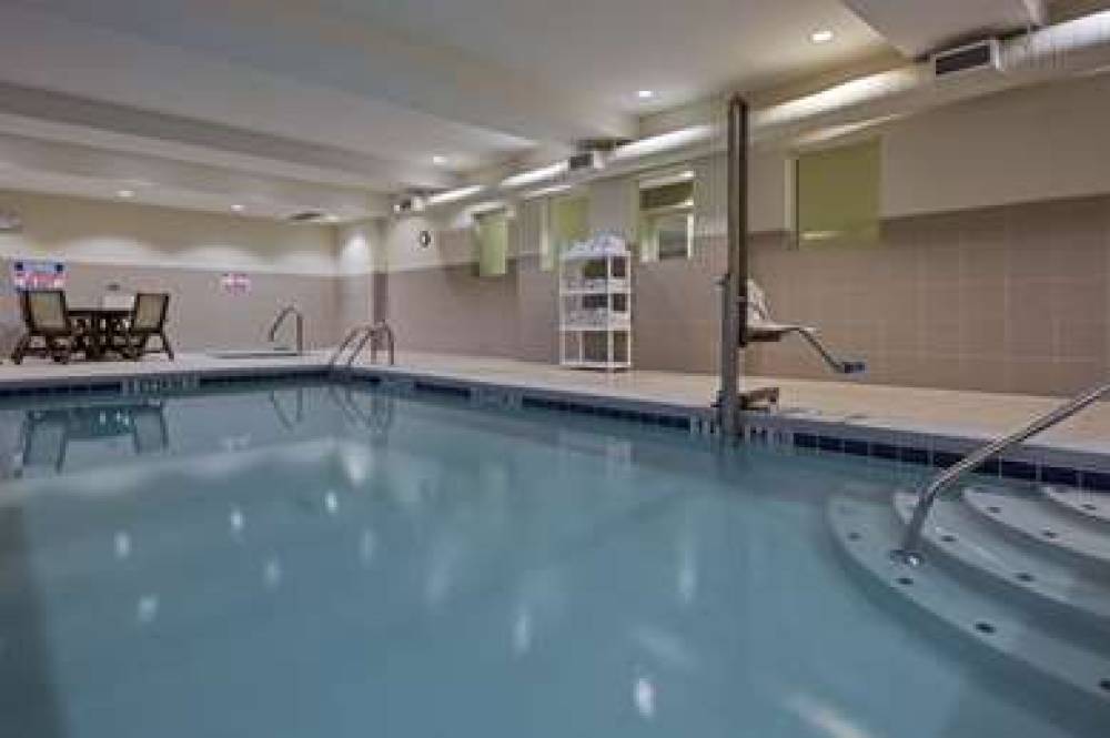La Quinta Inn & Suites Lancaster 4