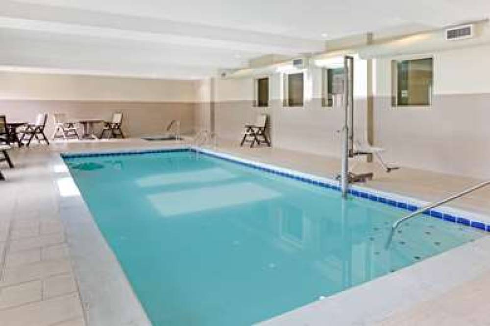 La Quinta Inn & Suites Lancaster 6