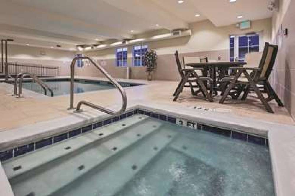 La Quinta Inn & Suites Lancaster 5
