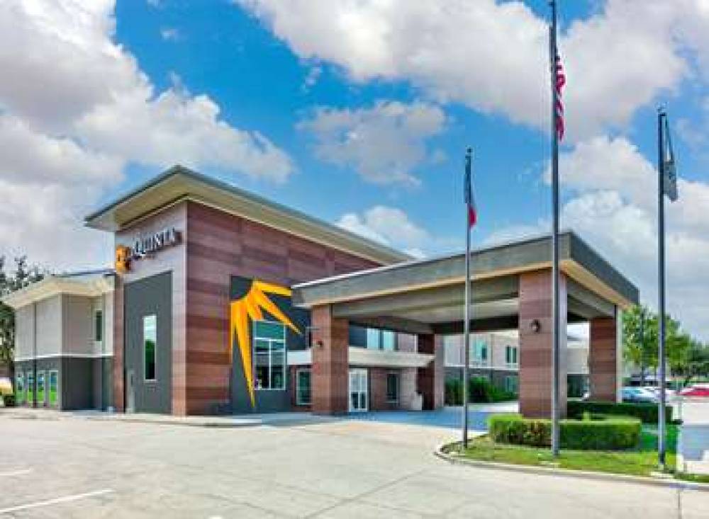 La Quinta Inn Suites Las Colinas