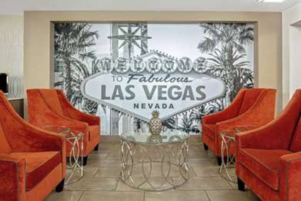 La Quinta Inn & Suites Las Vegas RedRock/Summerlin 6