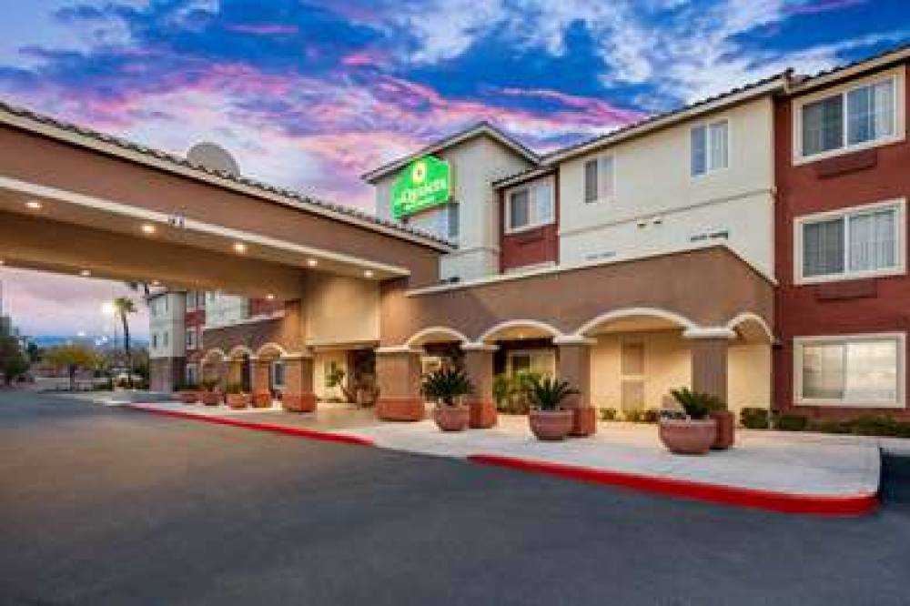 La Quinta Inn & Suites Las Vegas RedRock/Summerlin 3