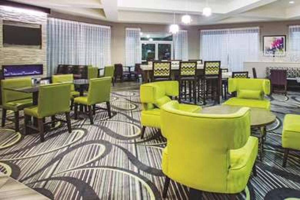 La Quinta Inn & Suites Las Vegas Summerlin Tech 7