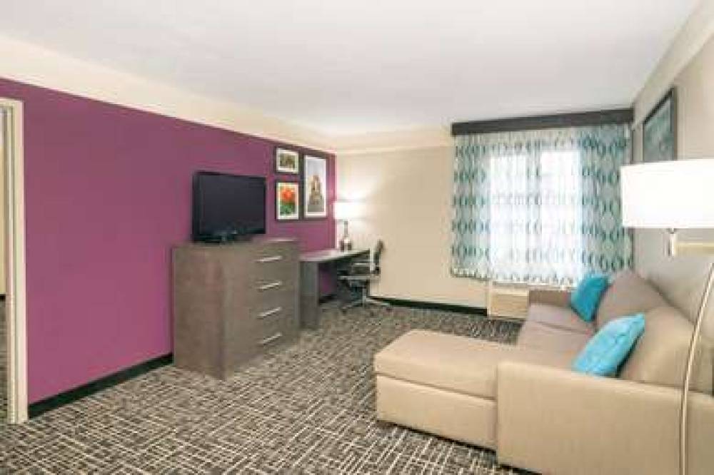 La Quinta Inn & Suites Latham Albany Airport 6