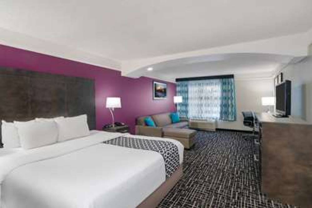 La Quinta Inn & Suites Latham Albany Airport 5