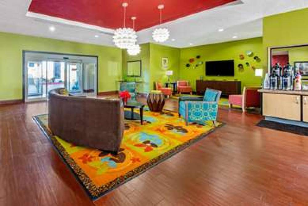 La Quinta Inn & Suites Leesville Ft. Polk 5