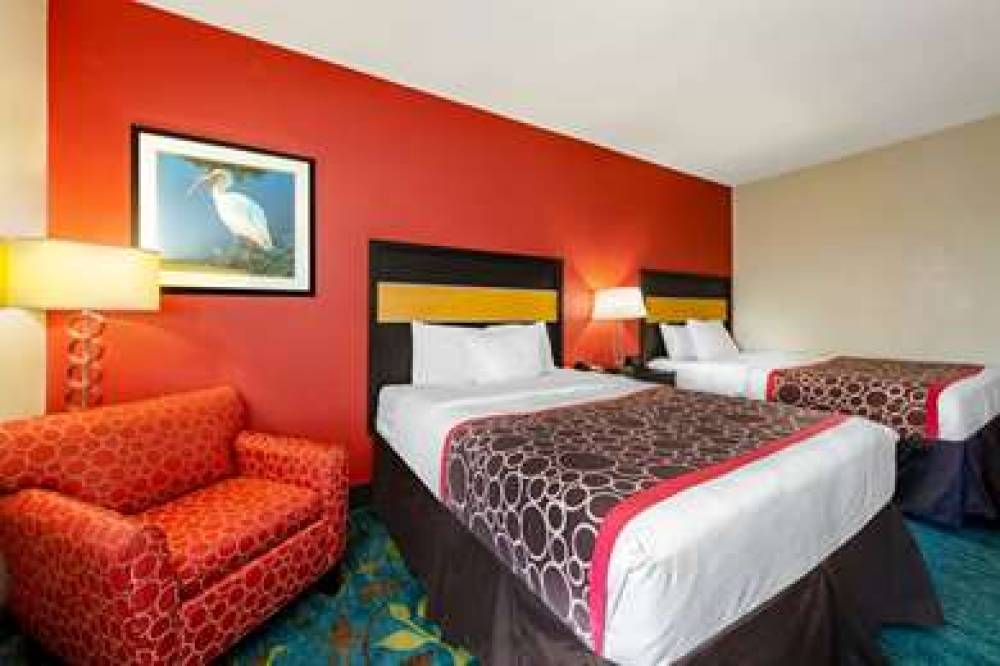 La Quinta Inn & Suites Leesville Ft. Polk 10