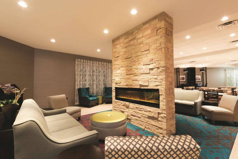 La Quinta Inn & Suites Lynchburg At Liberty Univ. 10