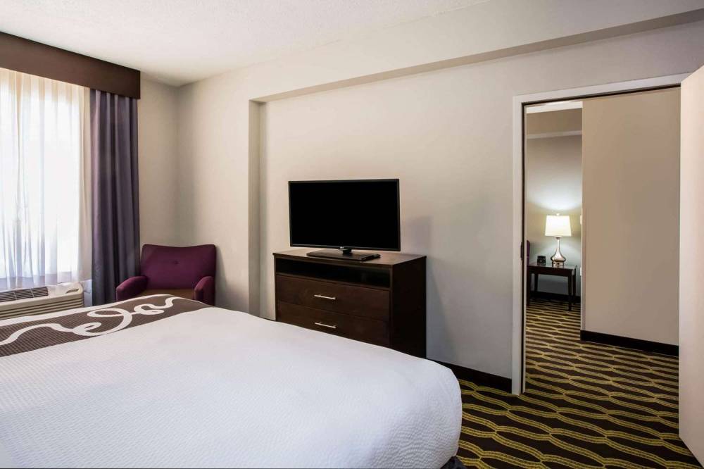La Quinta Inn & Suites Lynchburg At Liberty Univ. 1