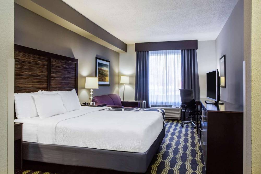 La Quinta Inn & Suites Lynchburg At Liberty Univ. 2