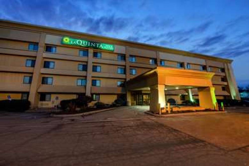 La Quinta Inn & Suites Mansfield