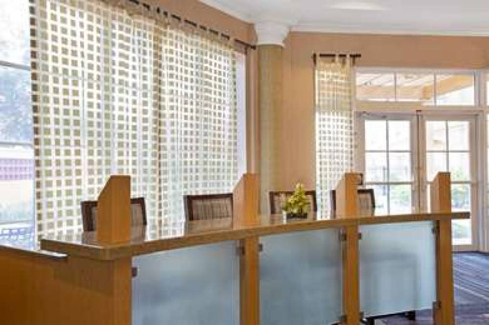 La Quinta Inn & Suites Miami Airport West 9