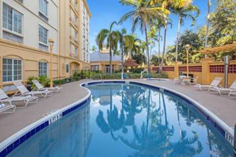 La Quinta Inn & Suites Miami Airport West 5