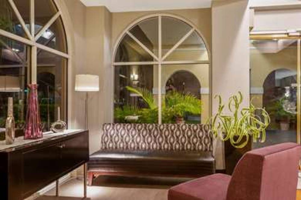 La Quinta Inn & Suites Miami Lakes 2