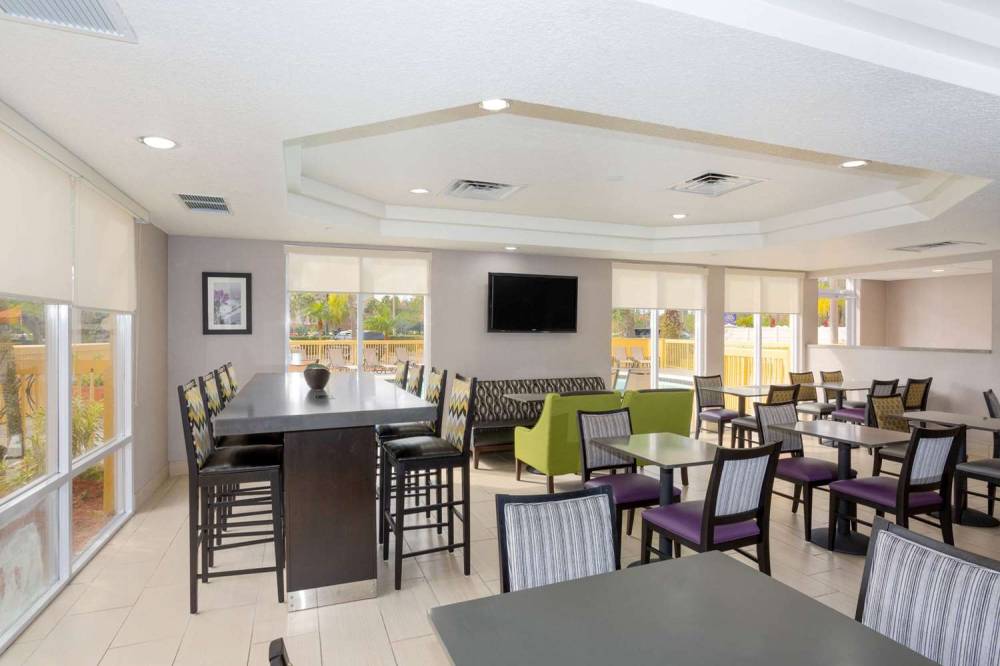 La Quinta Inn & Suites Mobile - Daphne 8