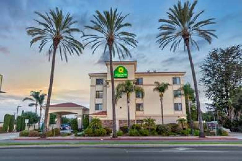 La Quinta Inn & Suites NE Long Beach/Cypress 1