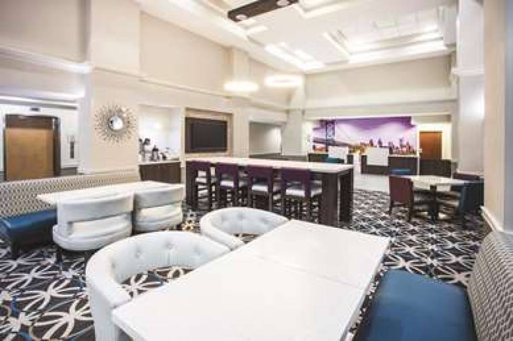 La Quinta Inn & Suites Newark - Elkton 4