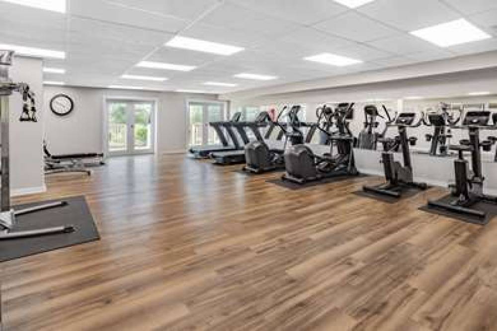 La Quinta Inn & Suites Norfolk Airport 8