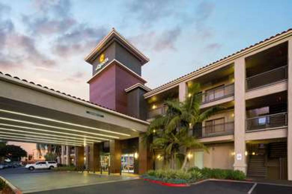 La Quinta Inn & Suites Orange County Santa Ana