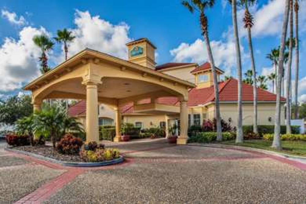 La Quinta Inn & Suites Orlando Airport North 3