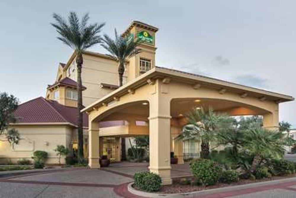 La Quinta Inn & Suites Phoenix Mesa West 1