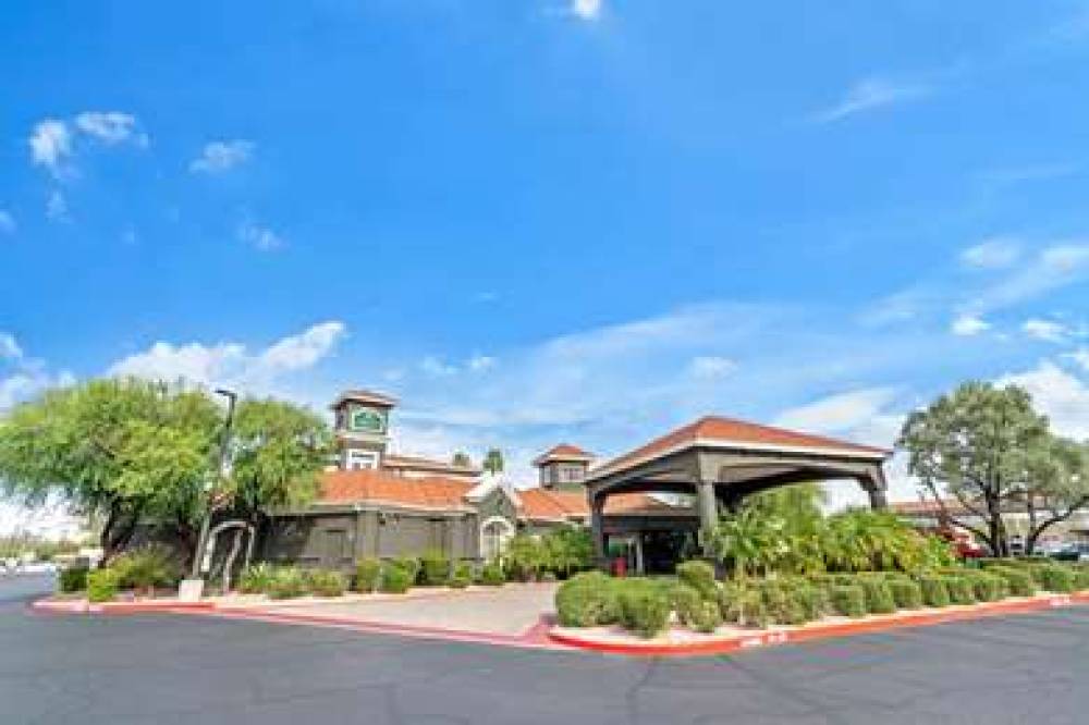 La Quinta Inn & Suites Phoenix Scottsdale