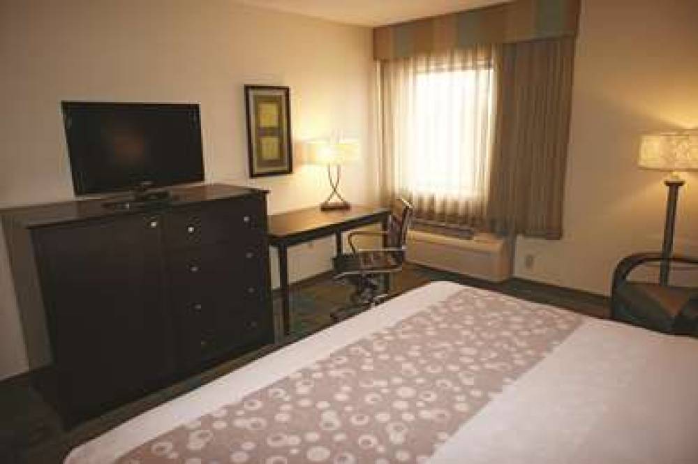 La Quinta Inn & Suites Plattsburgh 10