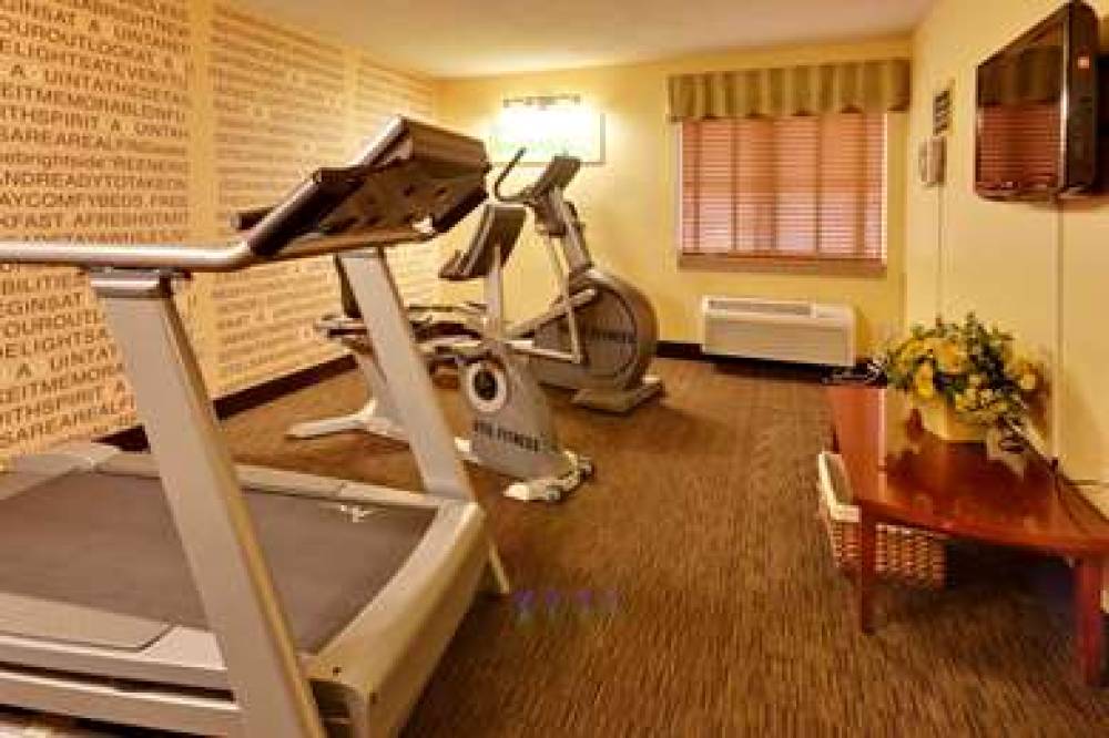 La Quinta Inn & Suites Plattsburgh 8