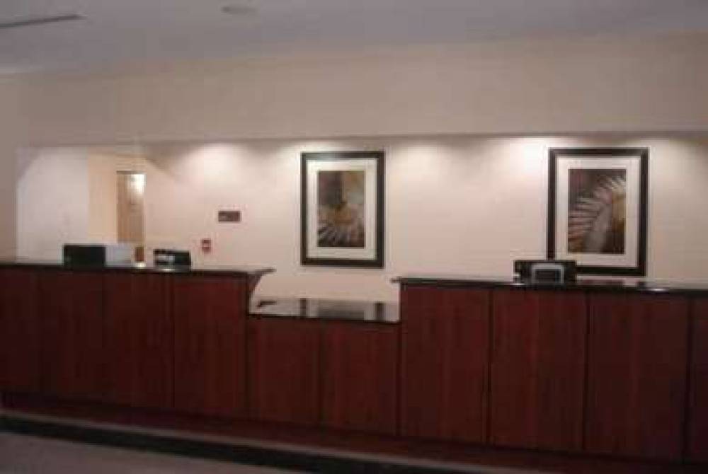 La Quinta Inn & Suites Port Orange / Daytona 7