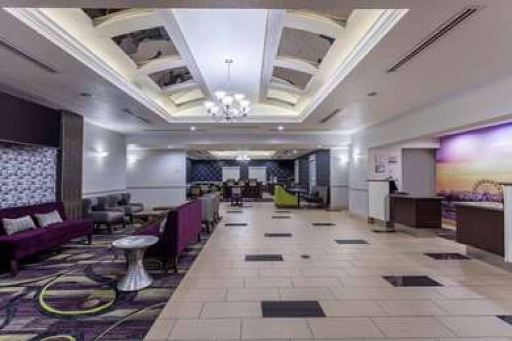 La Quinta Inn & Suites Port Orange / Daytona 8