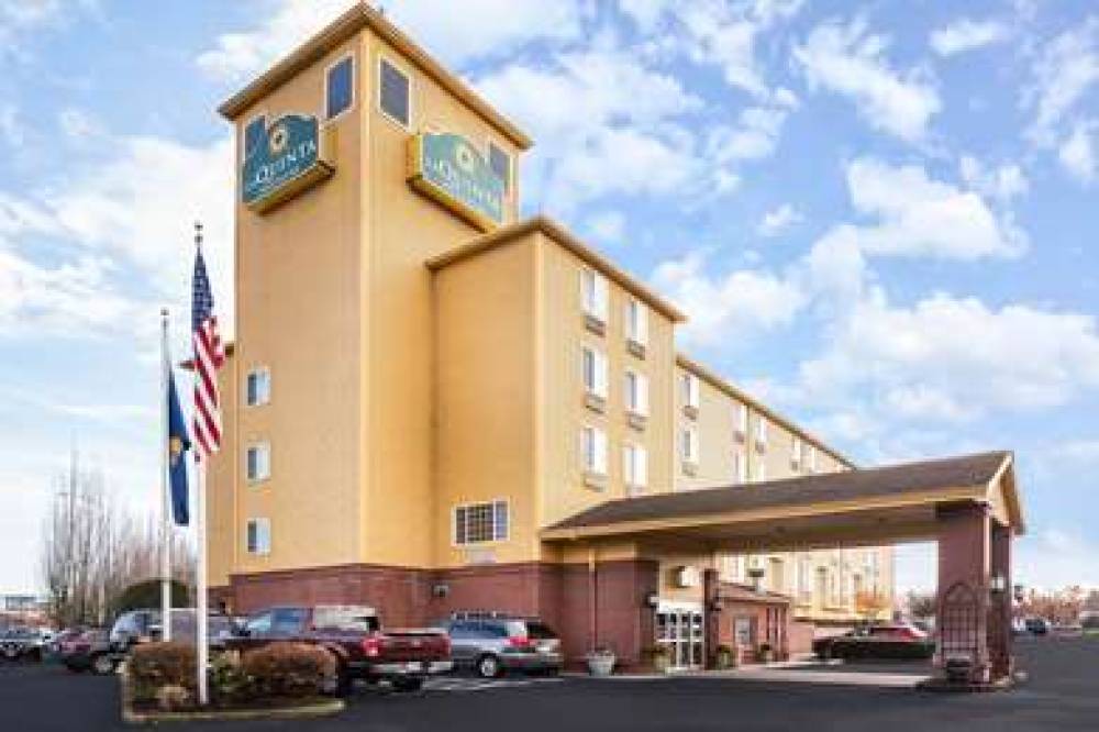 La Quinta Inn & Suites Portland Airport 4