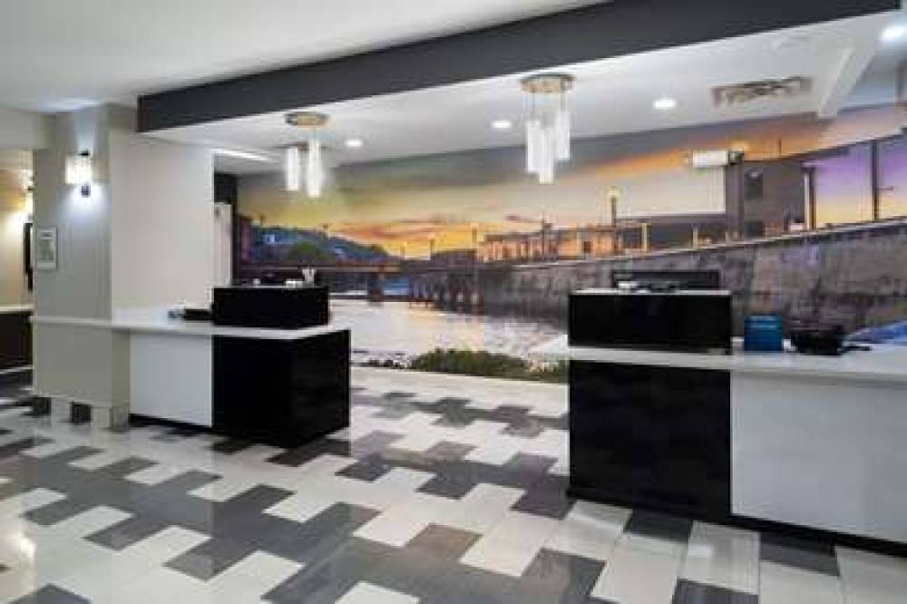 La Quinta Inn & Suites Prattville 10