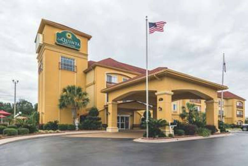 La Quinta Inn & Suites Prattville 1