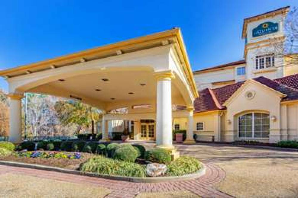 La Quinta Inn & Suites Raleigh Cary 4