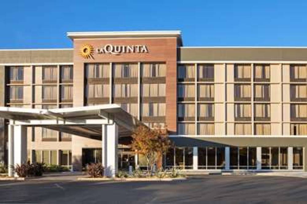 La Quinta Inn & Suites Rancho Cordova Sacramento 3